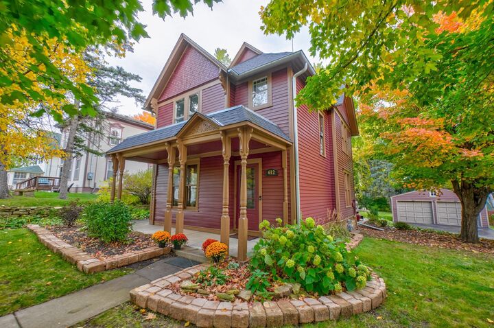 Property Photo: 612 Rice Street W MN 55082
