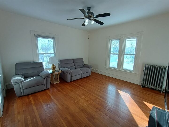 Property Photo:  292 Wilder St 2  MA 01851 