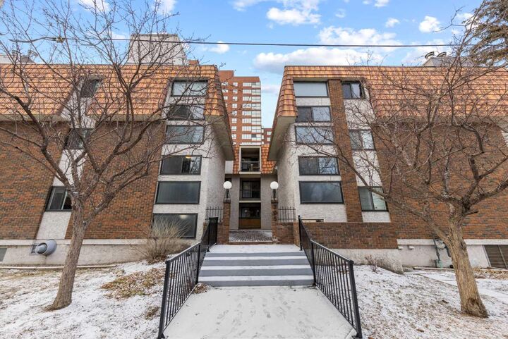 305 25 Avenue SW 301 — photo 1