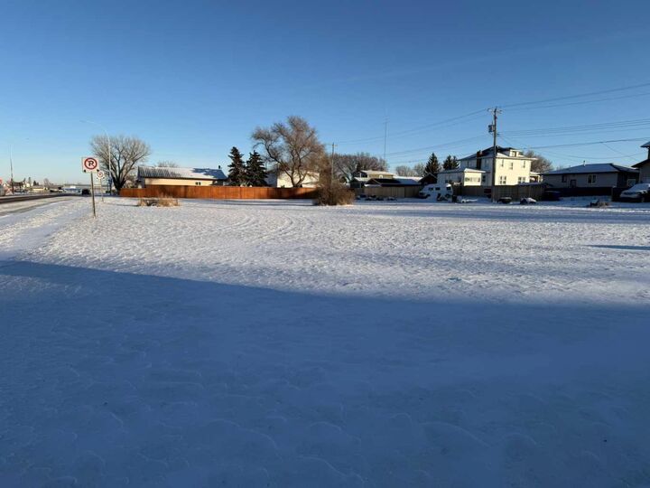 Property Photo: 103 7 Avenue E AB T0K 0G0