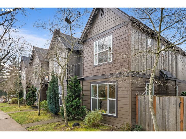 Property Photo:  2825 SE 16th Ave  OR 97202 