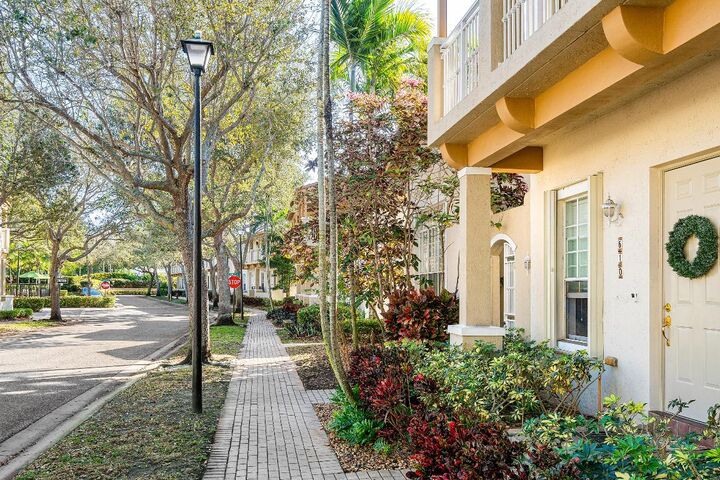 Property Photo: 510 NW 24th Avenue FL 33426