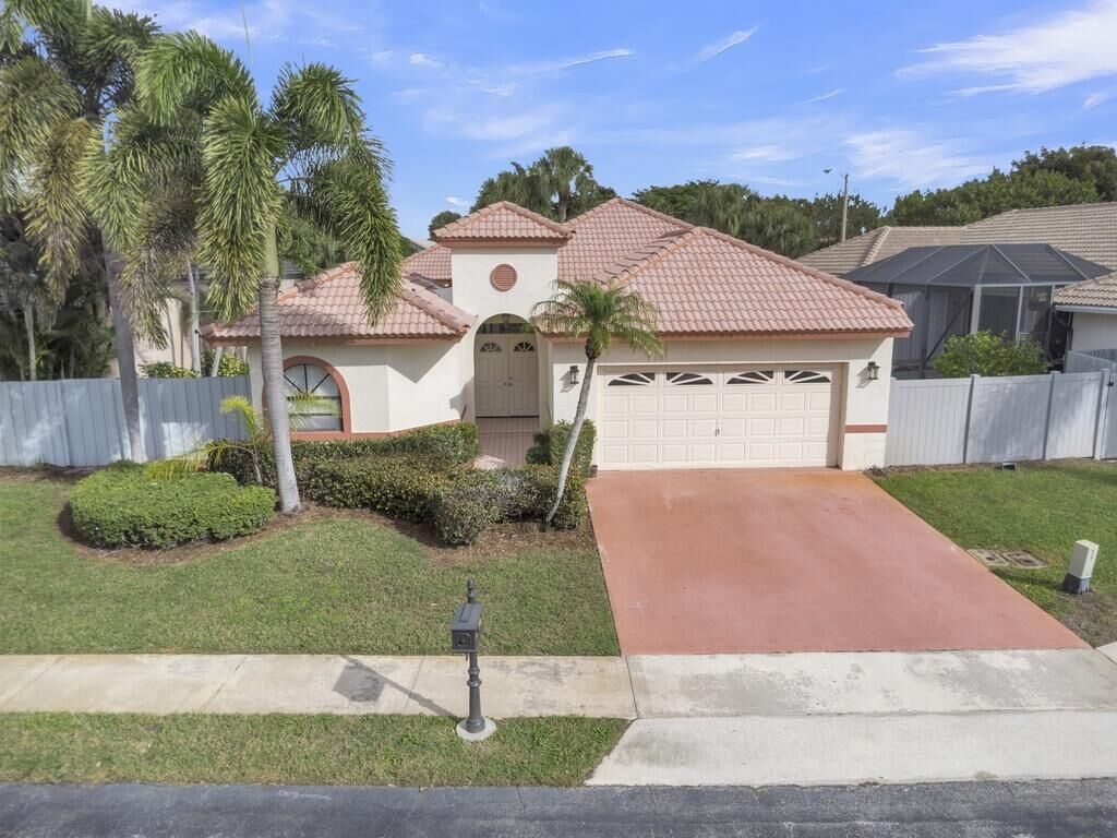 Property Photo:  215 Citrus Trail  FL 33436 