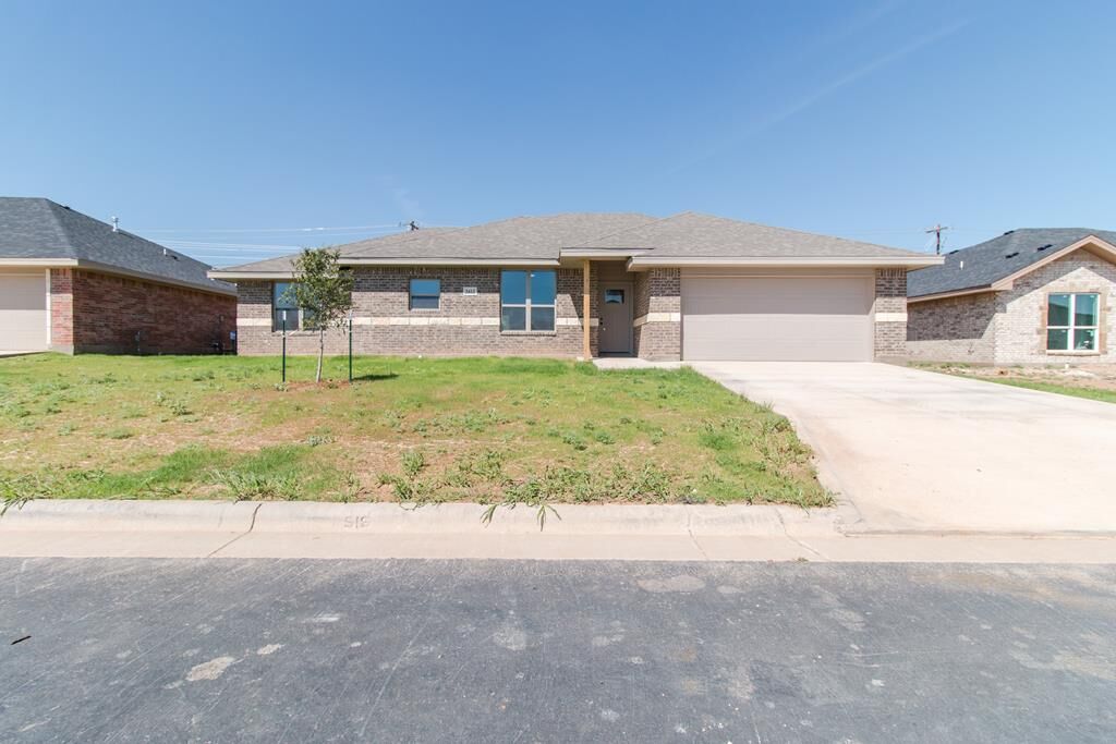 Property Photo: 5413 Coral Way TX 76904