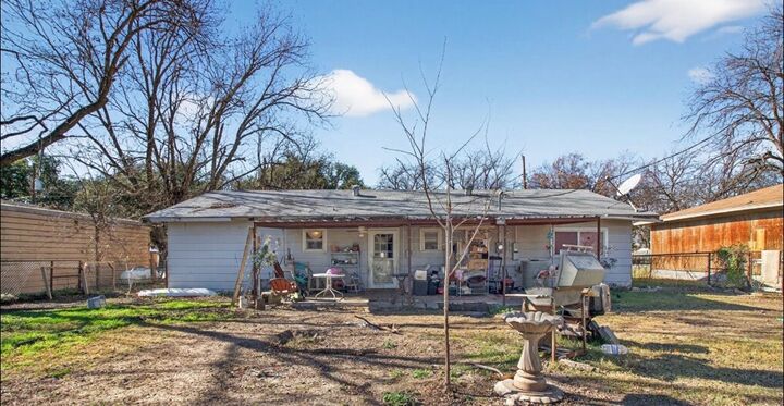 Property Photo:  804 Jay St  TX 76837 