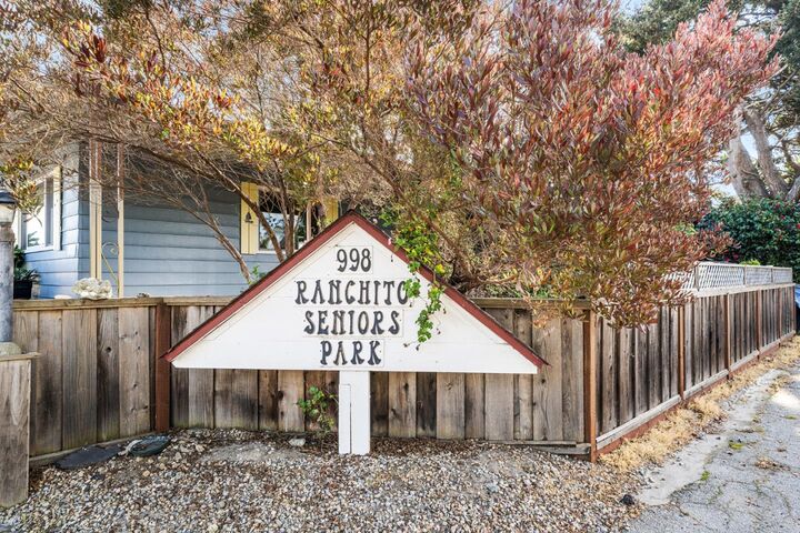 Property Photo:  998 38th Avenue 9  CA 95062 