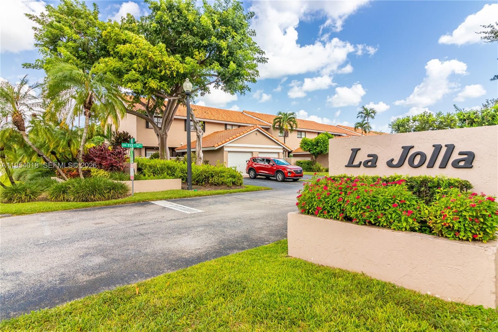Property Photo:  11668 SW 91st Ter 11668  FL 33176 