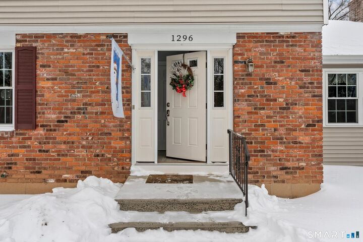 Property Photo:  1296 Deer Run Circle  CT 06410 