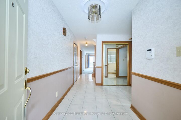 Property Photo:  2720 Mewburn Road 20  ON L2J 4J5 
