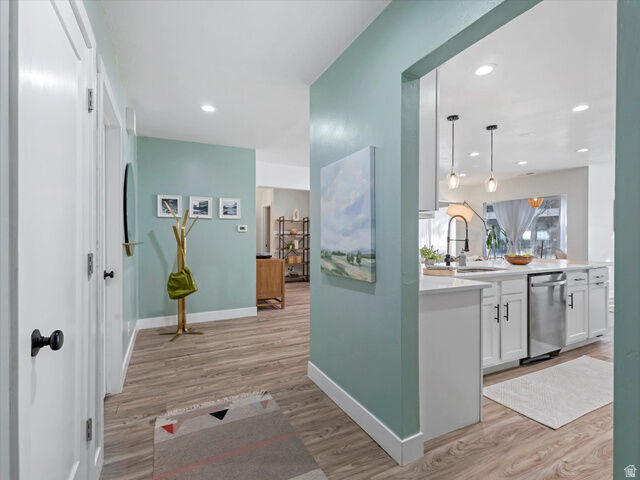 Property Photo:  2582 S Elizabeth St E 1  UT 84106 