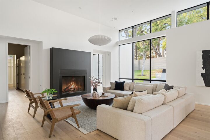 Property Photo:  2704 Mountain Laurel Drive  TX 78703 