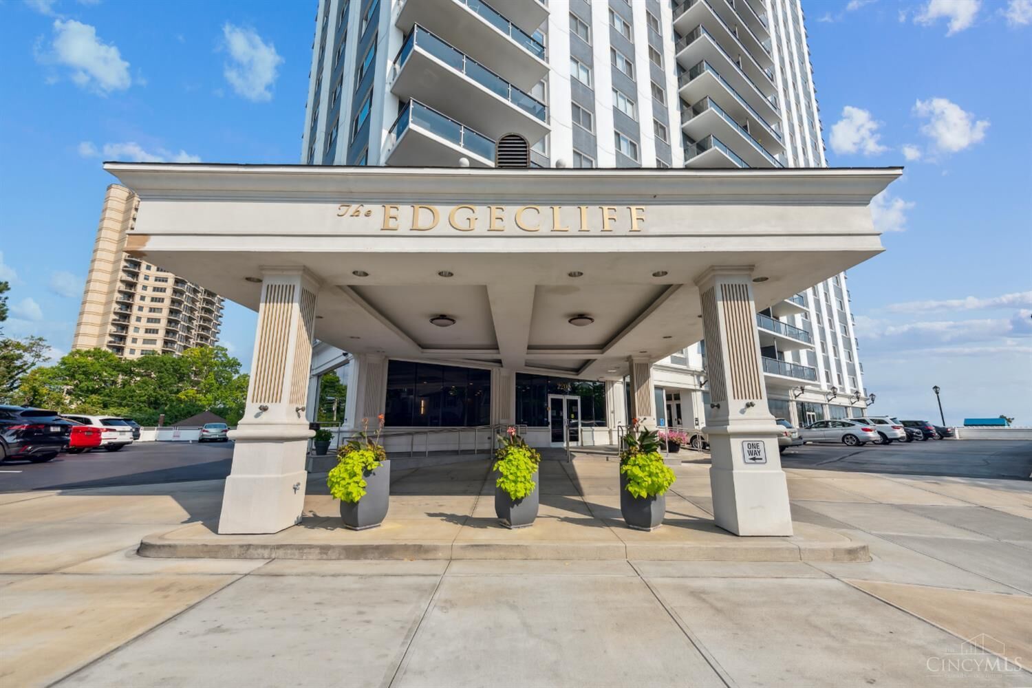 Property Photo:  2200 Victory Parkway  OH 45206 