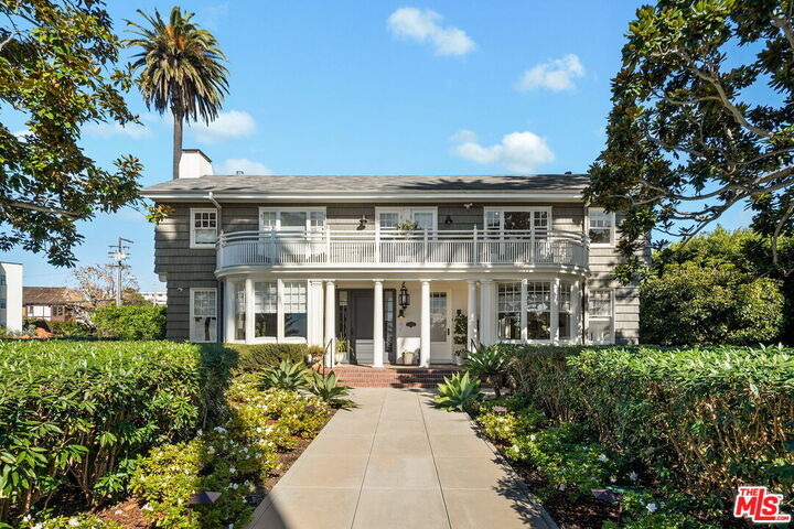 Property Photo:  401 Ocean Ave  CA 90402 