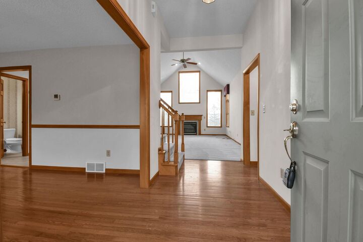 Property Photo:  28 Calumet N Drive  OH 43023 