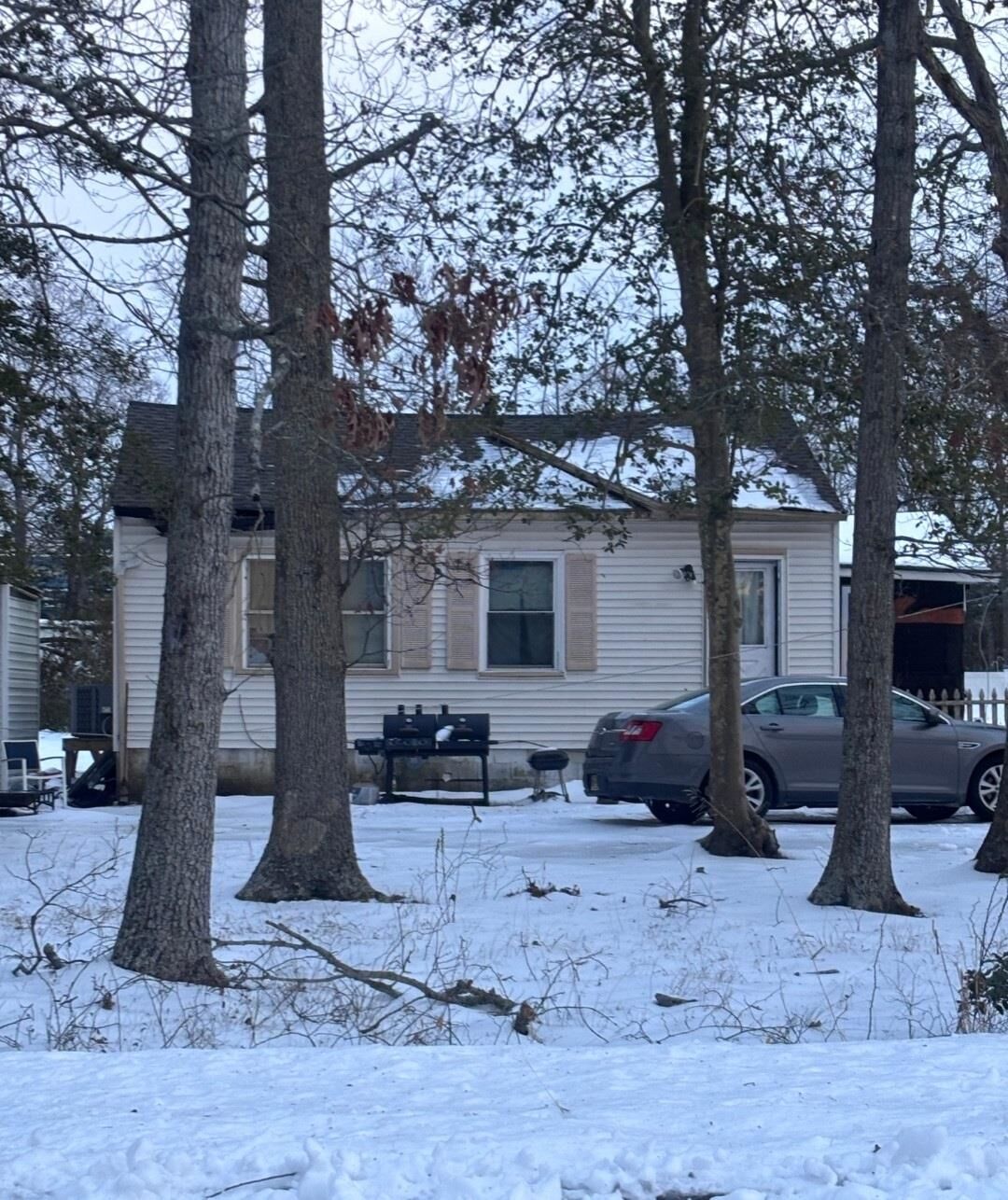 Property Photo:  204 E Atlantic  NJ 08210-2275 