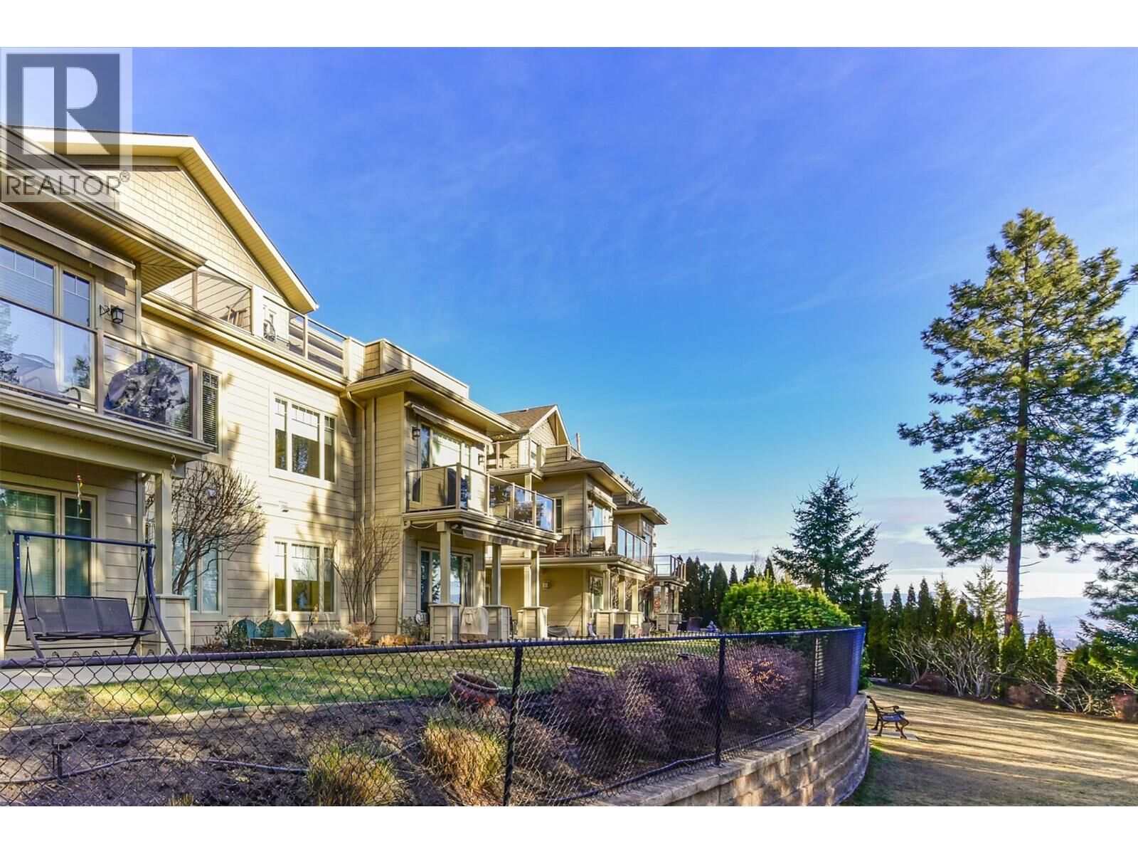 Property Photo: 2283 Shannon Heights Court 18 BC V4T 3B9