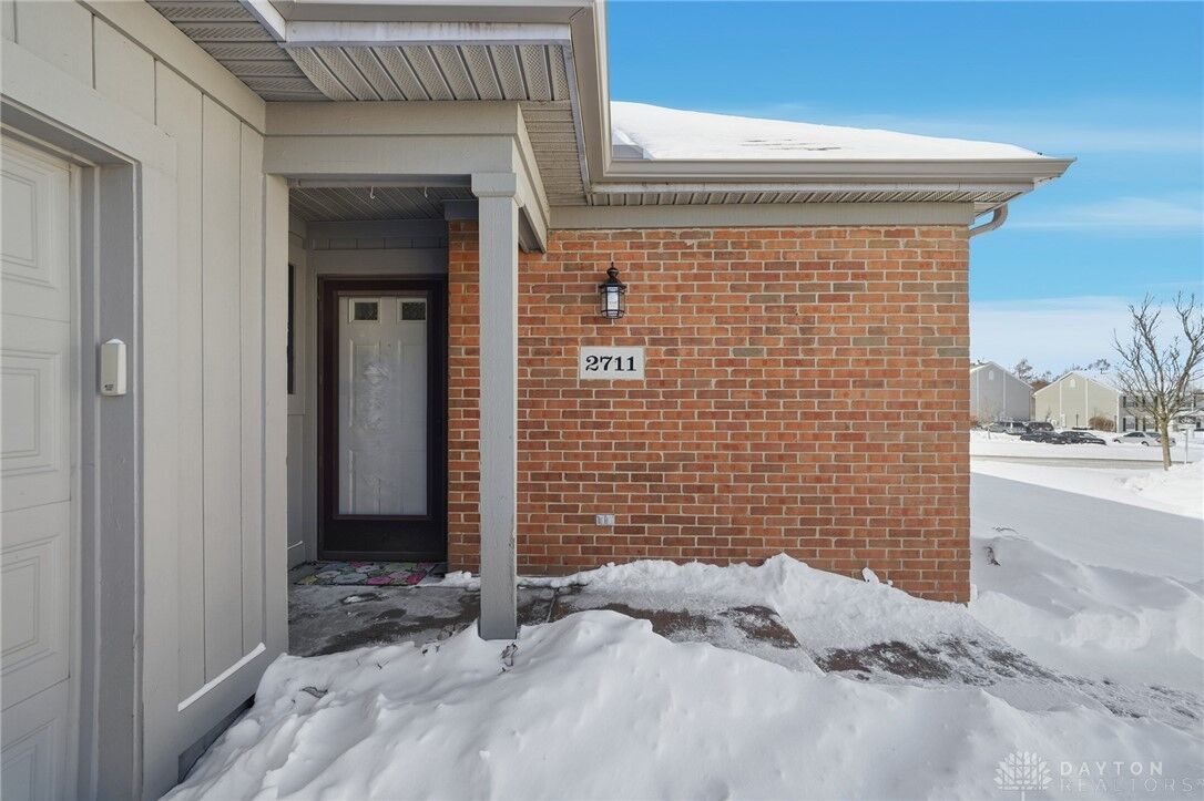 Property Photo:  2711 Allister Circle  OH 45342 