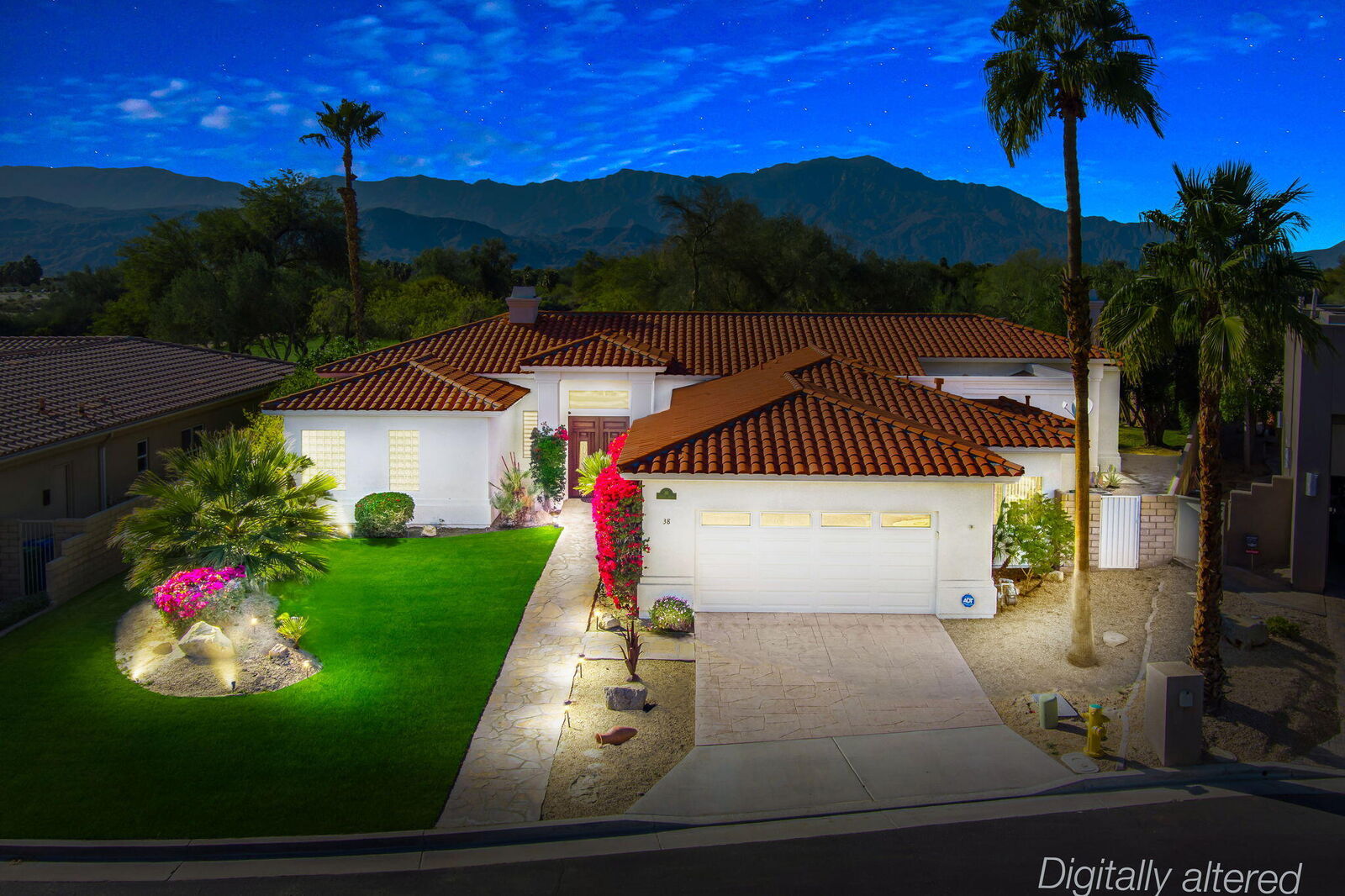 Property Photo: 38 Lucerne Drive CA 92260