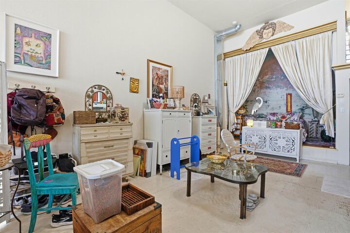 Property Photo: 733 Loring Ave CA 94525