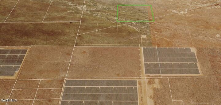 Property Photo: 2500 E Rosewood Boulevard CA 93505