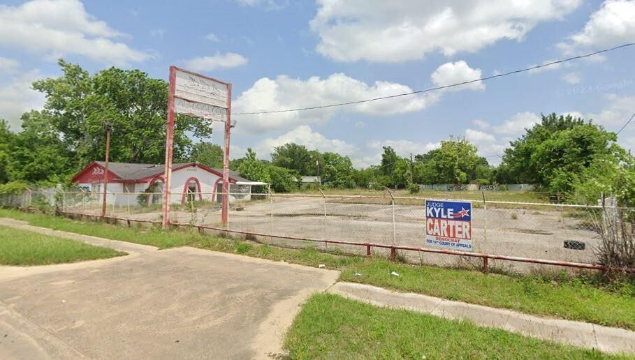 Property Photo:  10022 Eastex Freeway  TX 77093 