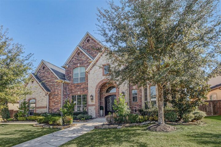 Property Photo: 2310 Legends Way TX 77493