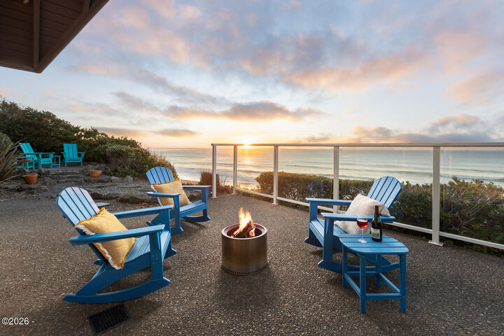 Property Photo:  143 Salishan Drive  OR 97388 