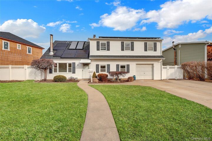 Property Photo:  31 Bluespruce Road  NY 11756 