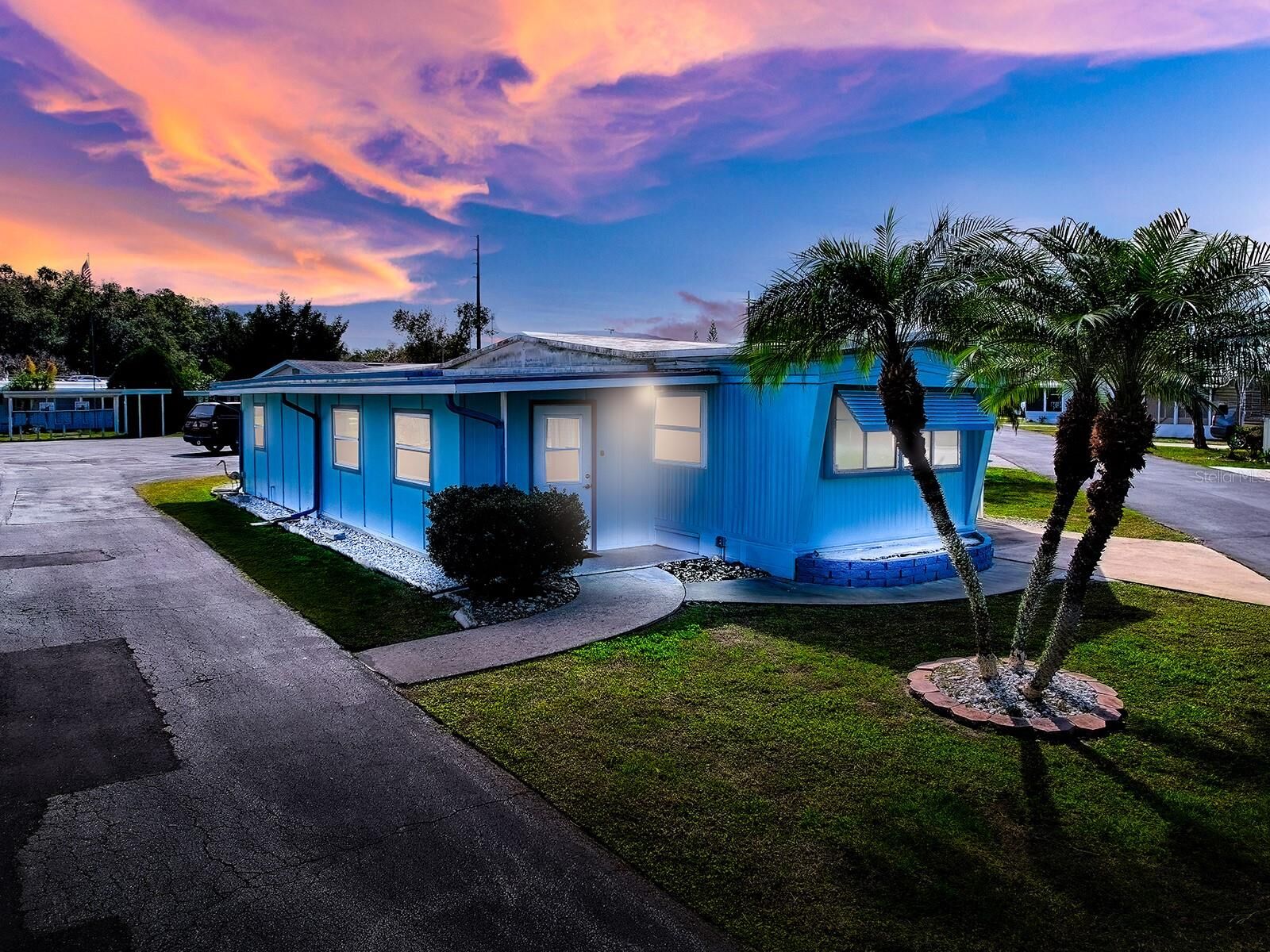 Property Photo:  211 Rue De Paresse  FL 32778 