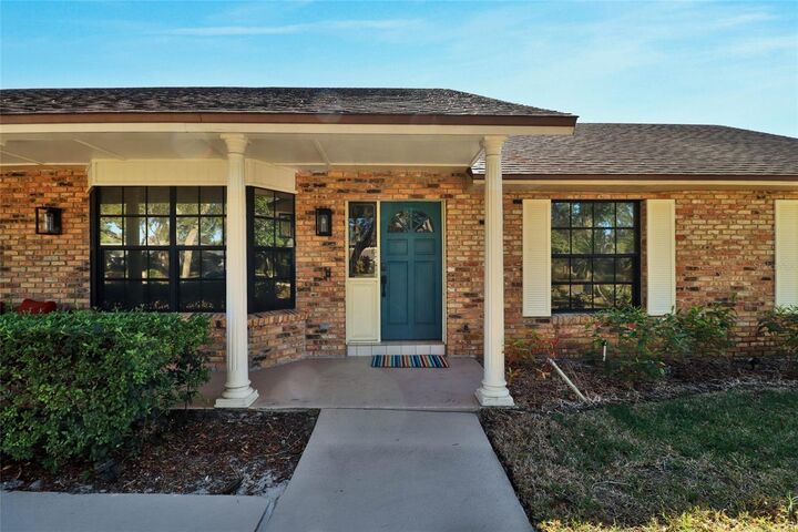 Property Photo:  4318 Woodtree Lane  FL 32835 