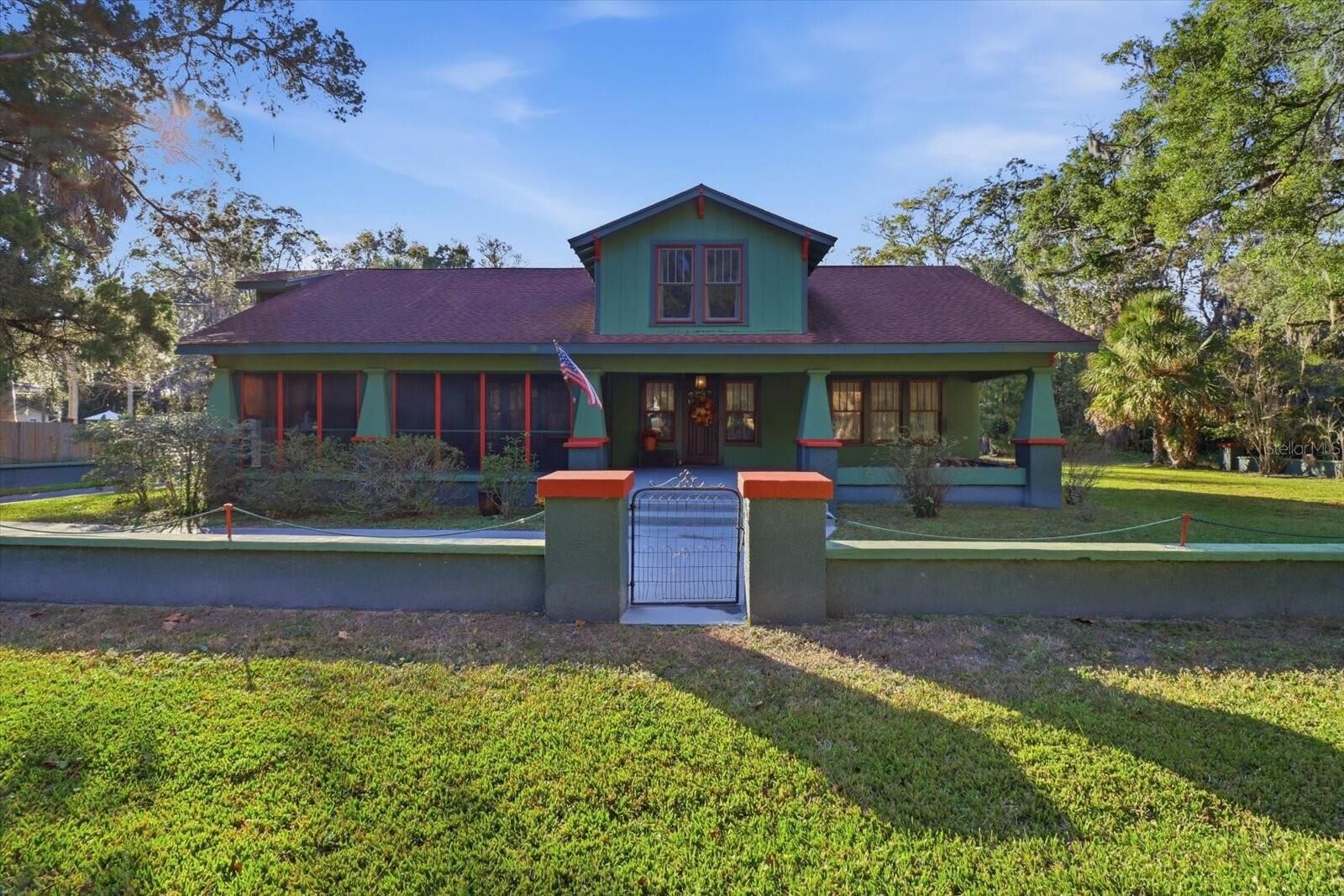 Property Photo:  754 NE 2nd Avenue  FL 34428 