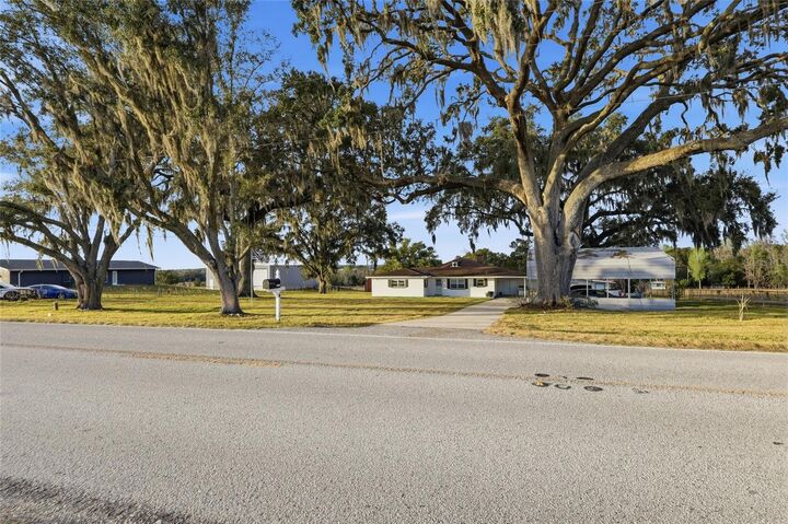 Property Photo:  31505 Saint Joe Road  FL 33525 