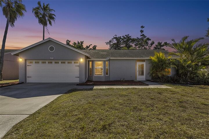 Property Photo:  6109 61st Court E  FL 34221 