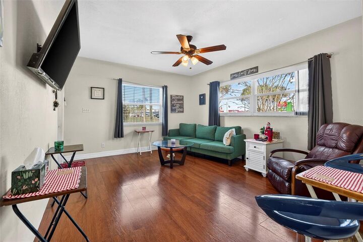 Property Photo:  1142 62nd Avenue N  FL 33702 