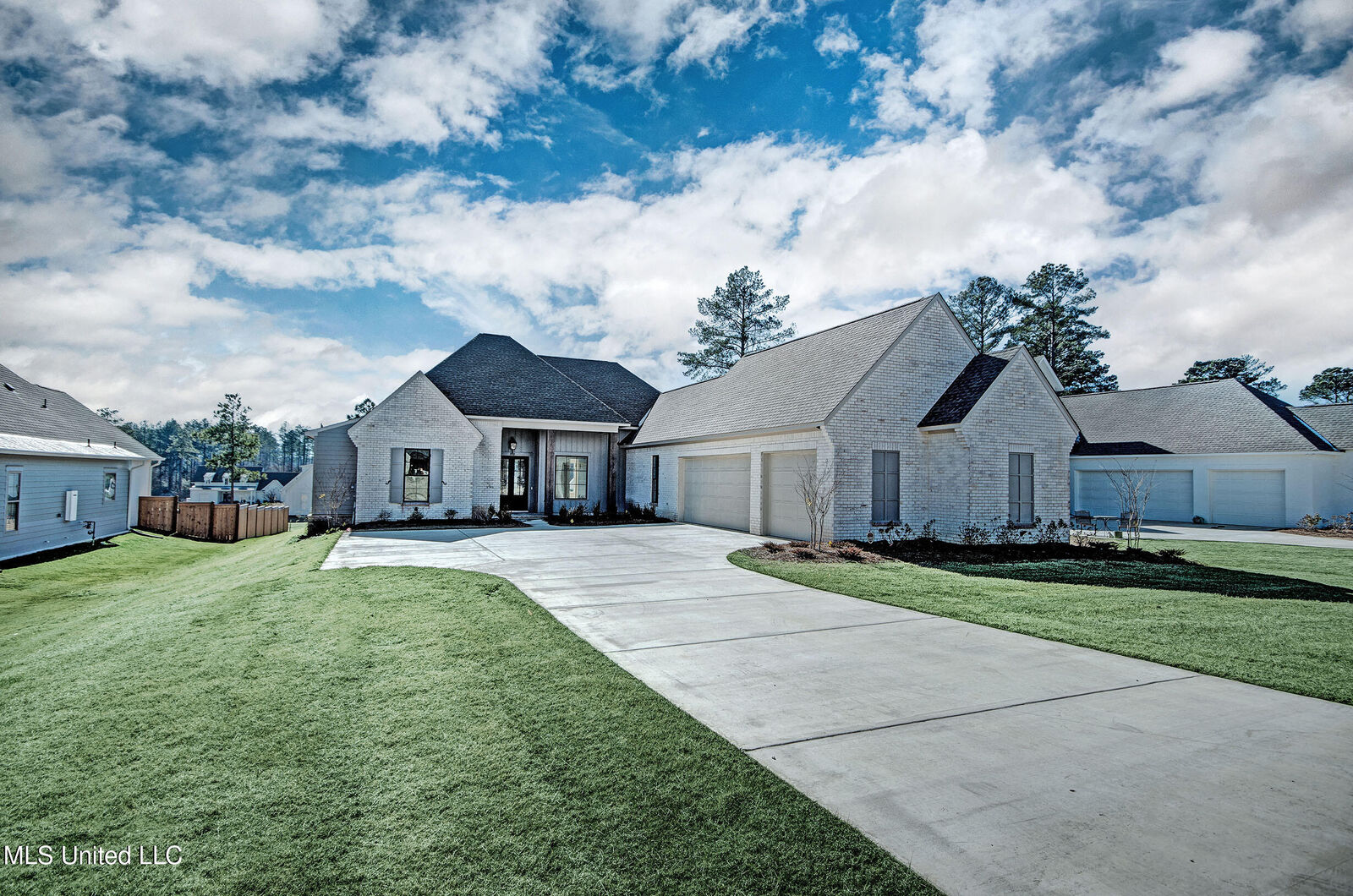 Property Photo:  358 Wellstone Place  MS 39110 