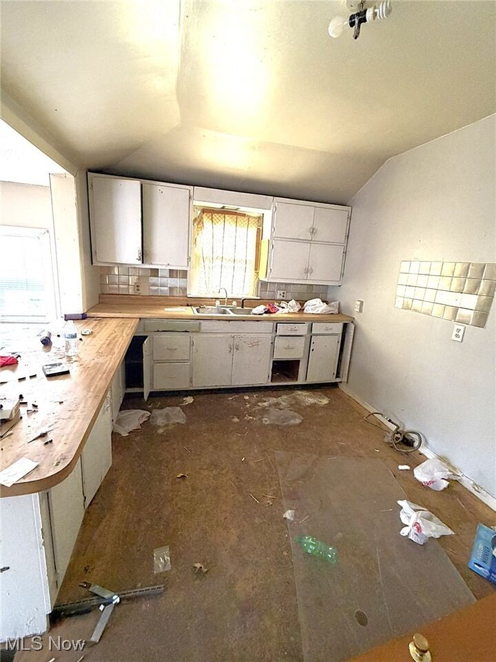 Property Photo:  934 N Metcalf Street  OH 45801 