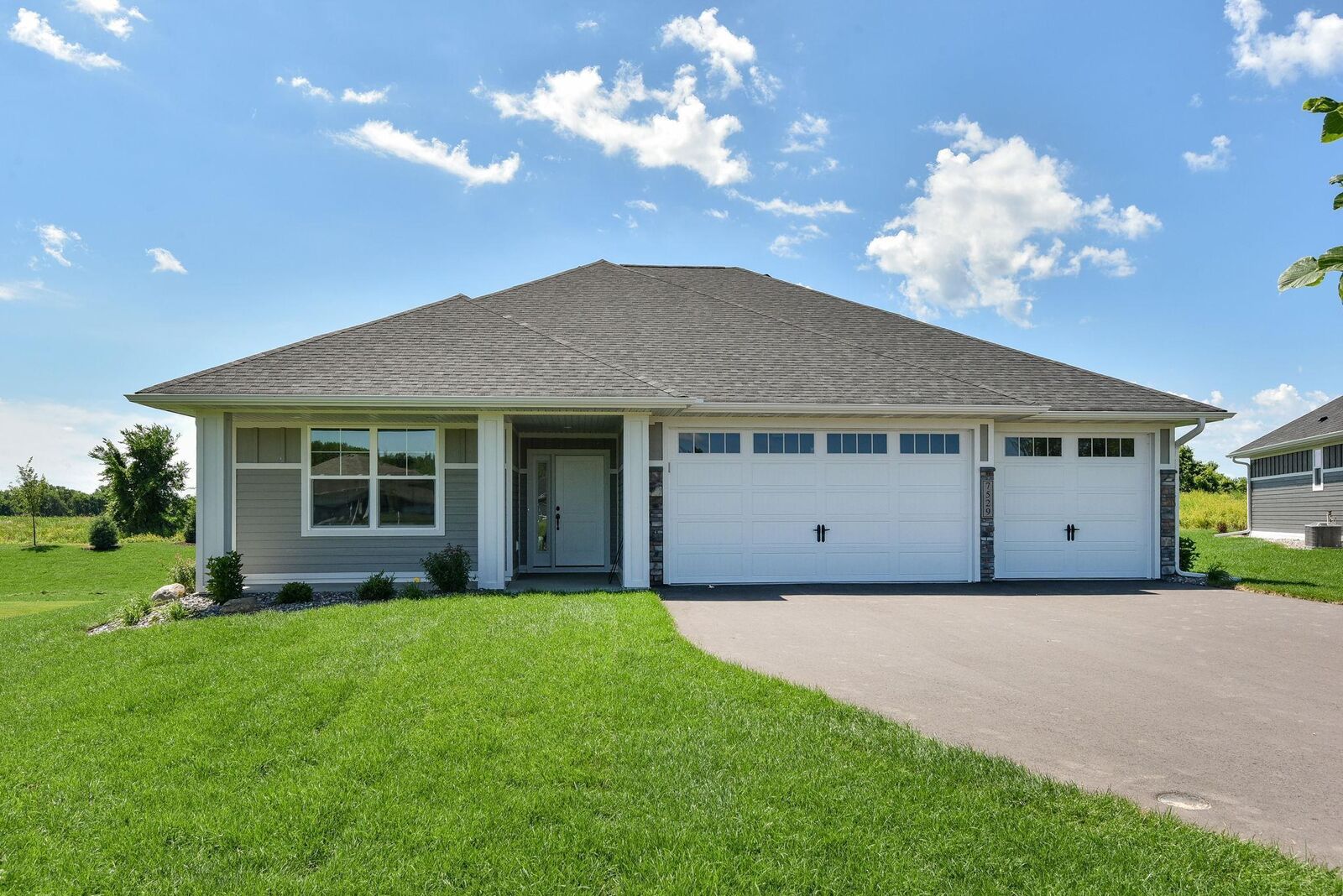 Property Photo: 7529 Ocean Court MN 55330