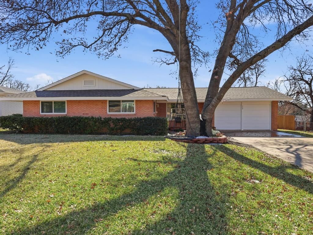 Property Photo:  3109 Covert Avenue  TX 76133 