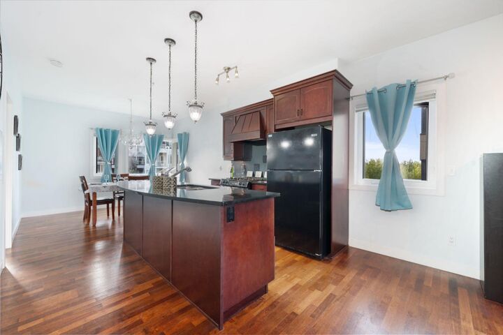 Property Photo: 1828 14 Street SW 303 AB T2T 3S9