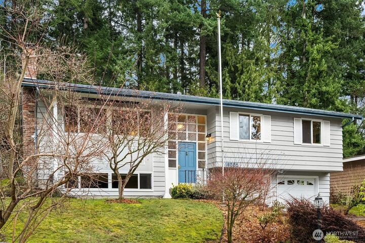 Property Photo:  19222  38th Place NE  WA 98155 