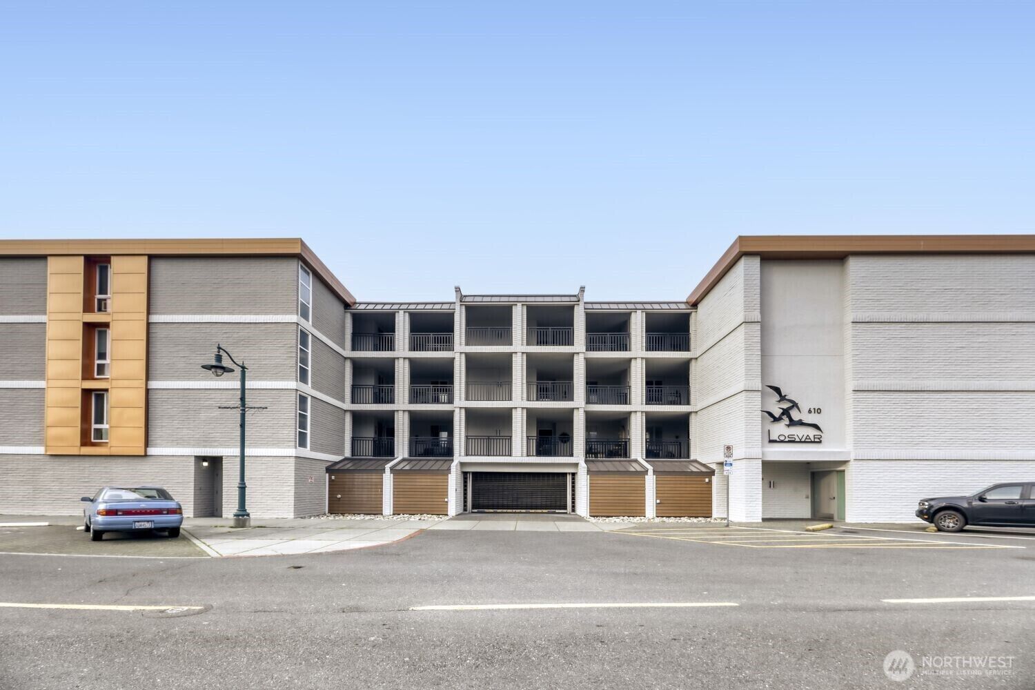 Property Photo:  610  Front Street 201  WA 98275 