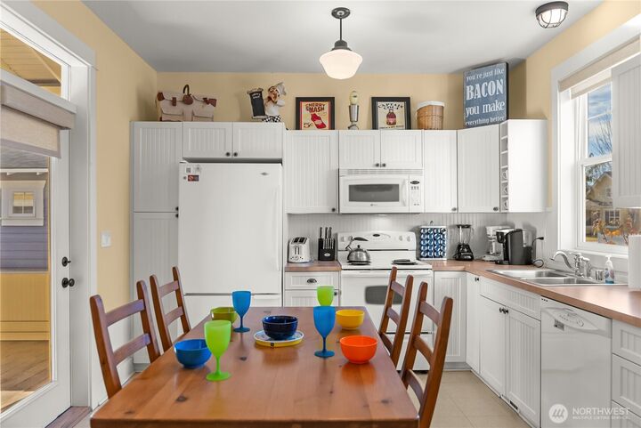 Property Photo:  102  Shenanigan Lane  WA 98844 