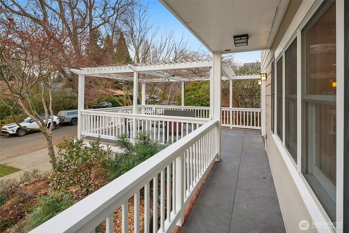 Property Photo: 6816 24th Avenue NE WA 98115