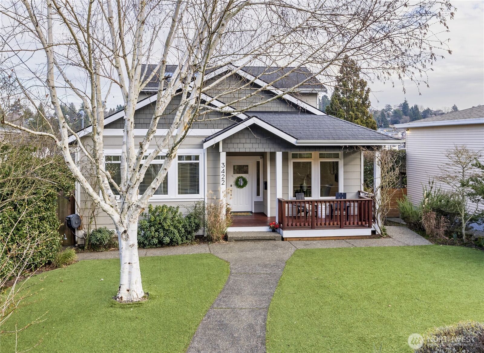 Property Photo: 3422 35th Avenue W WA 98199