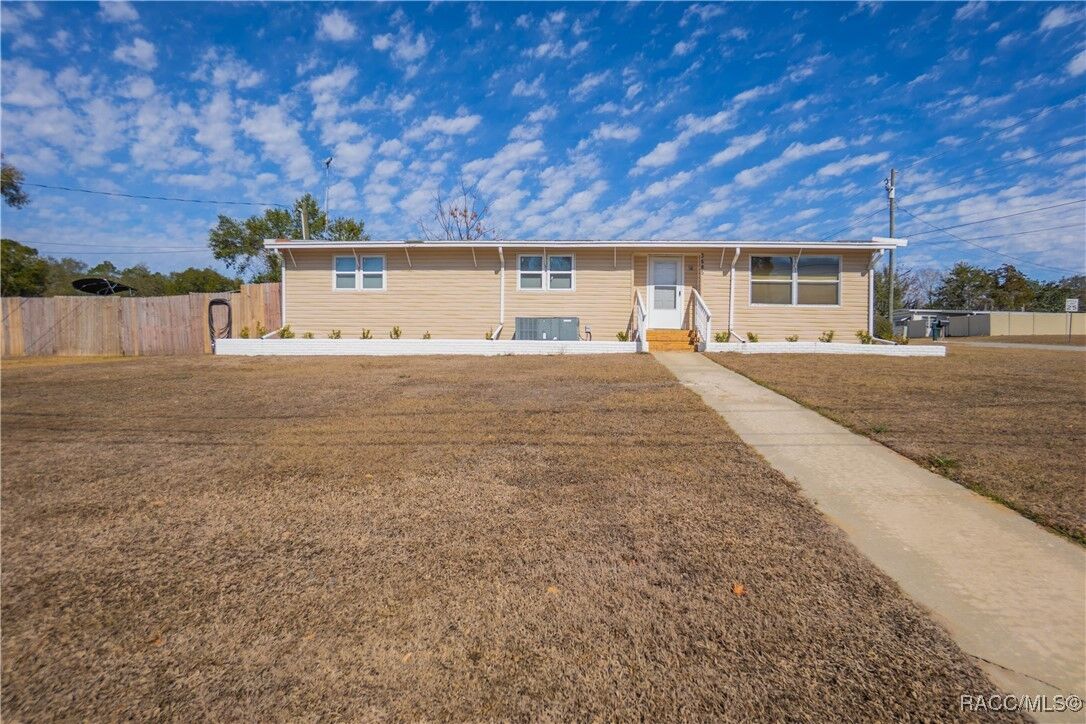 Property Photo:  3685 E Ridgecrest Court  FL 34452 