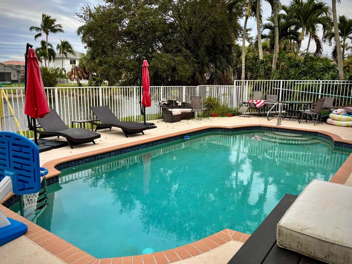 Property Photo: 7340 Providence Road FL 33436