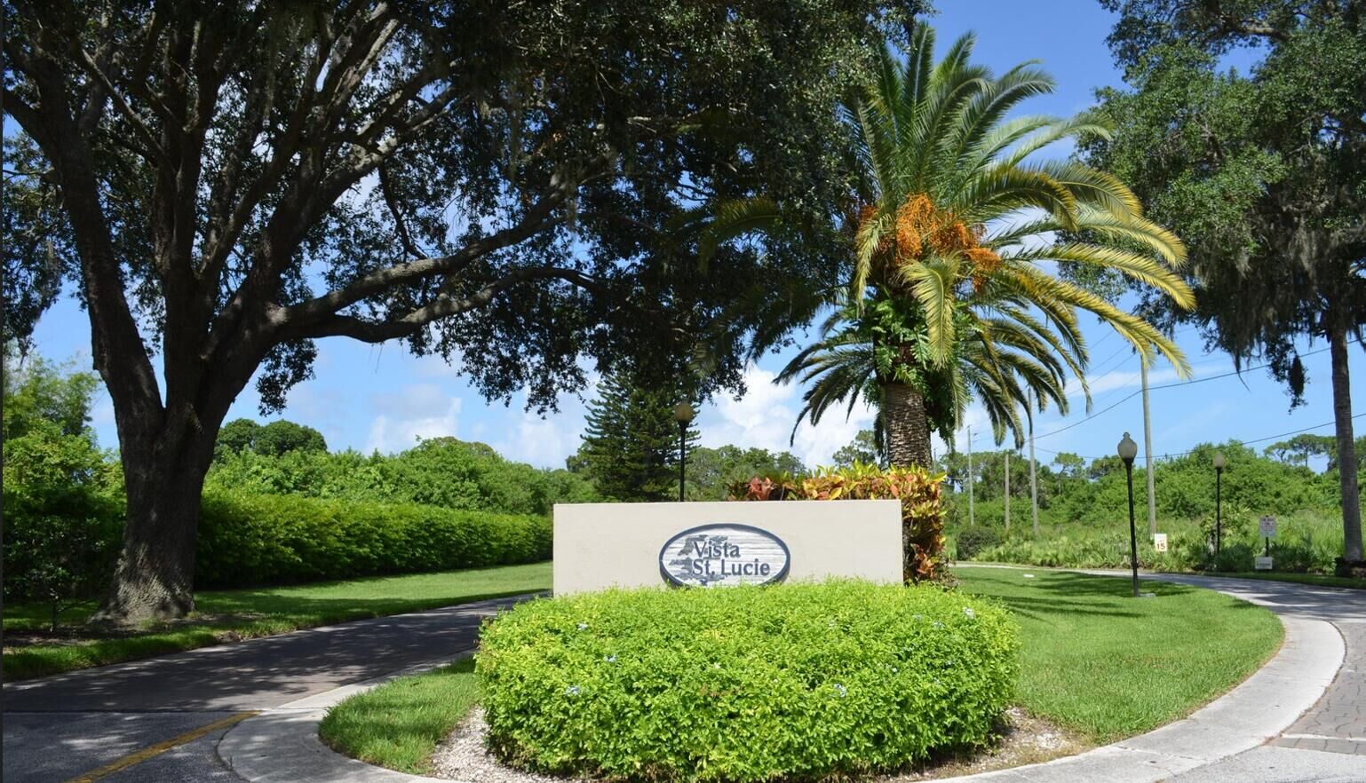 Property Photo: 7 Lake Vista Trail 104 FL 34952