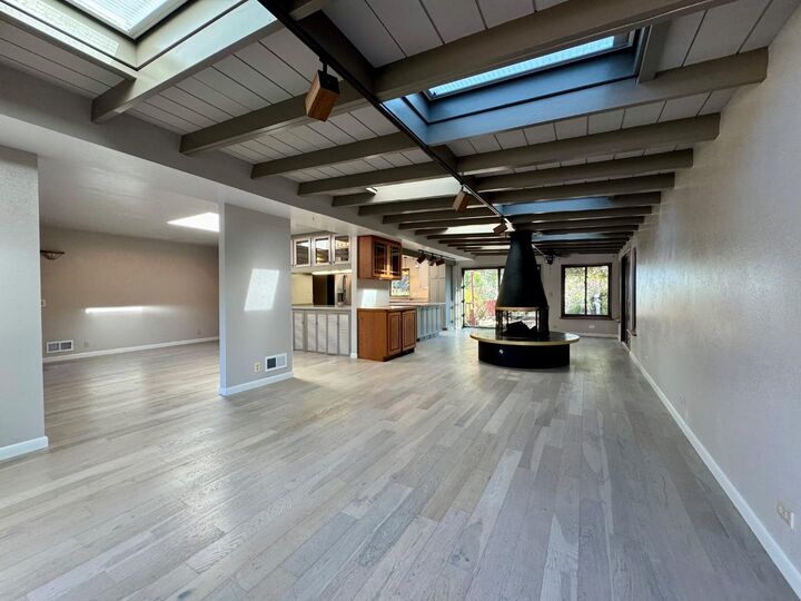 Property Photo:  2411 Catalpa Way  CA 94066 