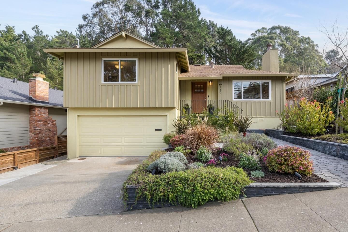 Property Photo:  180 Madison Avenue  CA 94066 