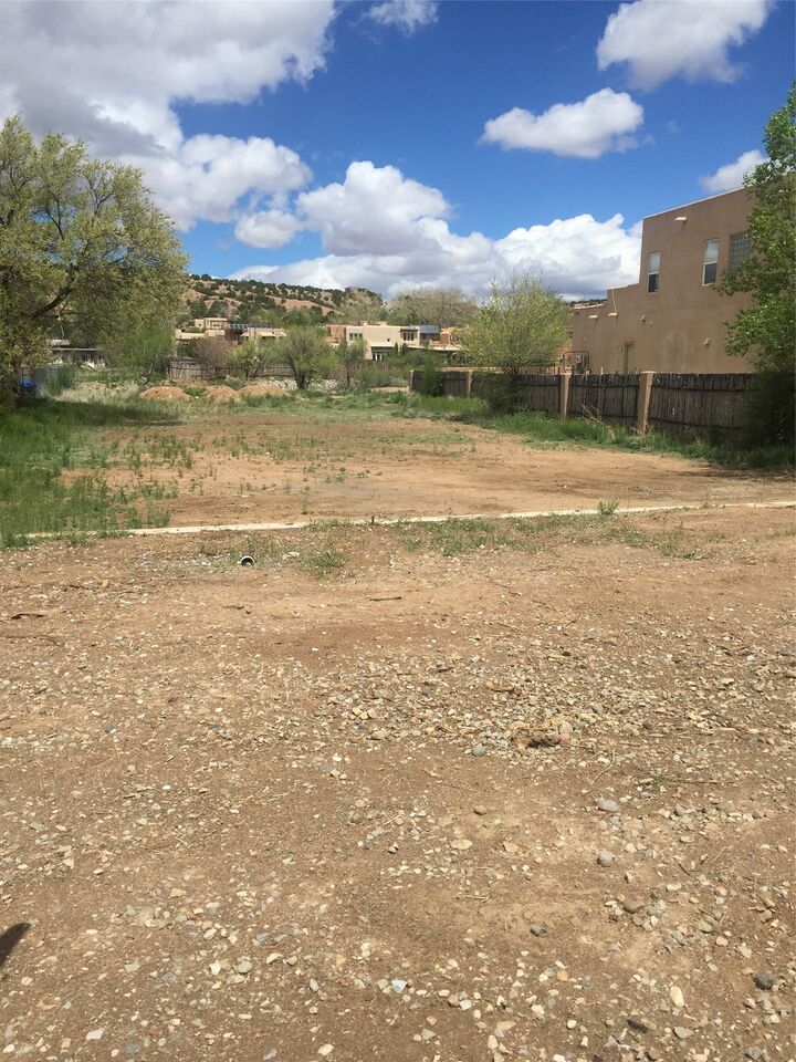 Property Photo:  1304 Montoya Place  NM 87505 